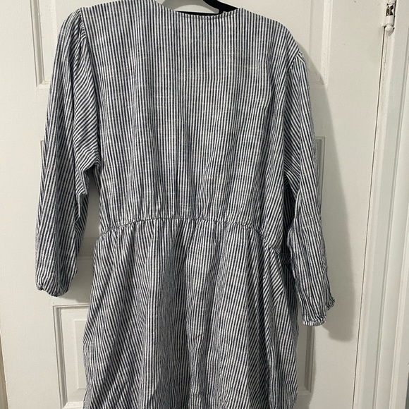 Old Navy wrap dress! - Picture 2 of 6